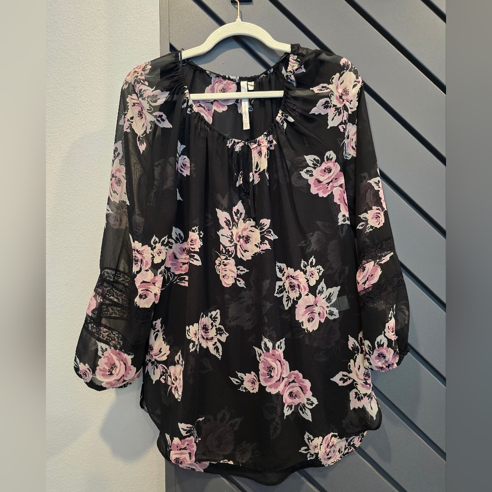 LC Lauren Conrad Black and Pink Floral Blouse